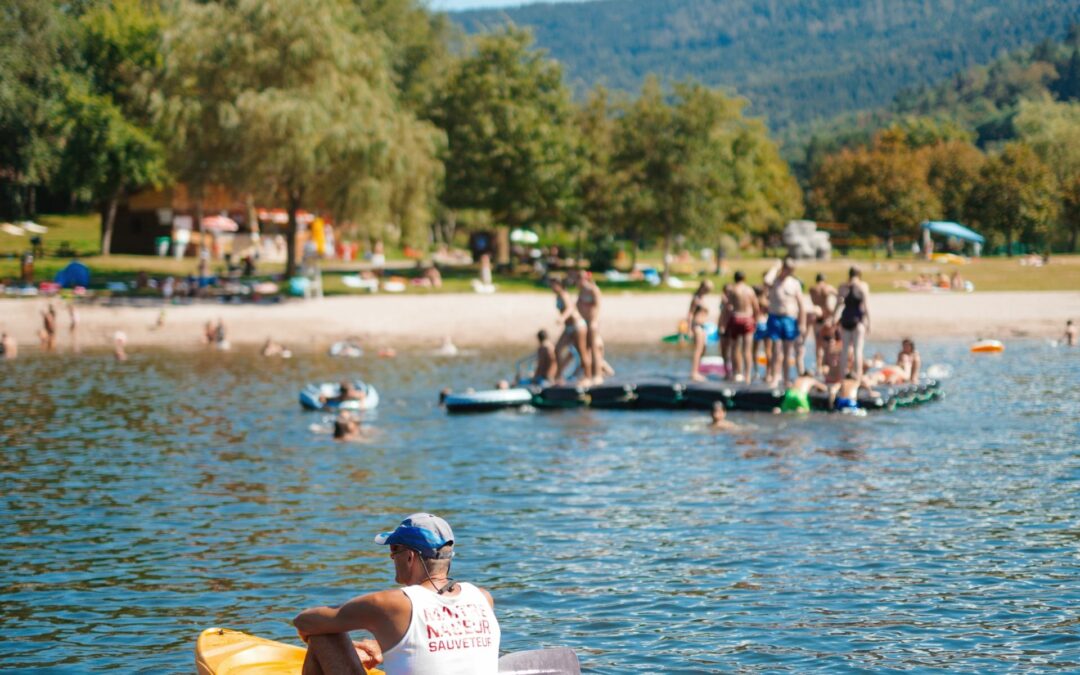 Découvrez notre service de location de matériel à la Base de loisirs du lac de la Moselotte