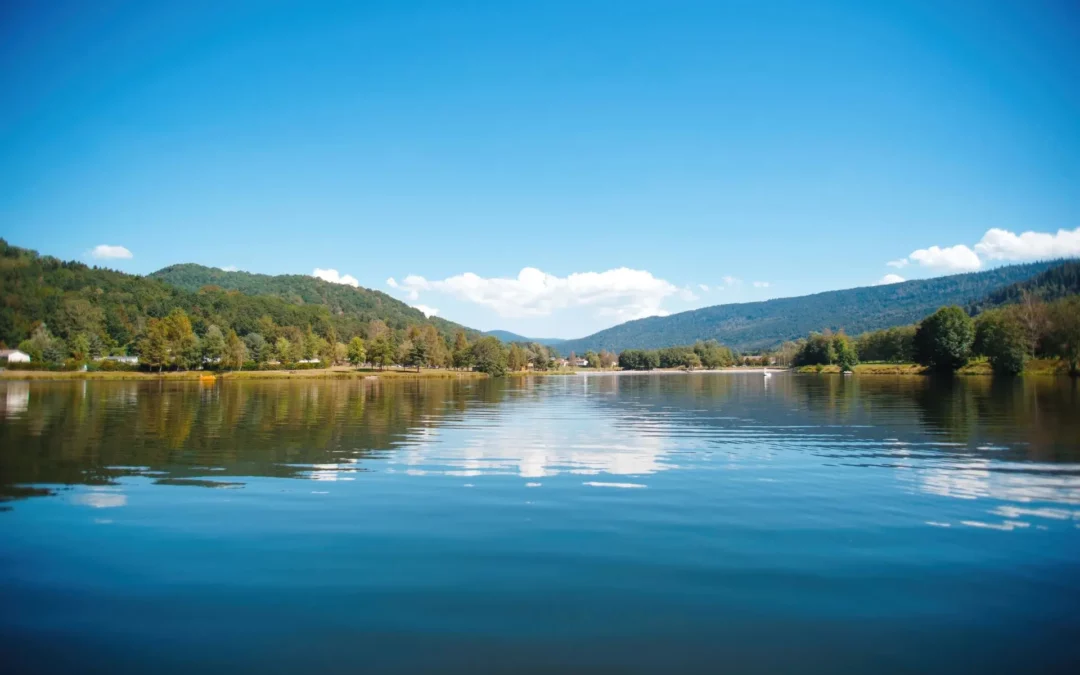 Bungalow dans les Vosges : l’option authentique et pratique au camping du Lac de la Moselotte